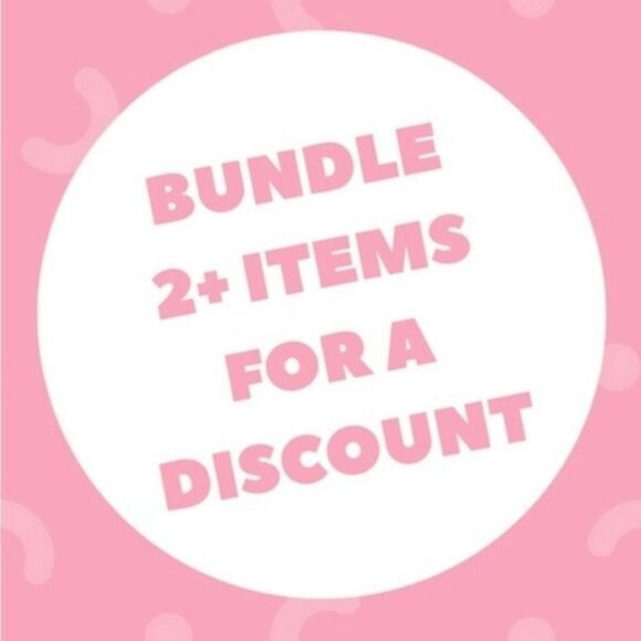 $5 Item! Long Rich Green Square Pattern Knit Scarf - Picture 4 of 7